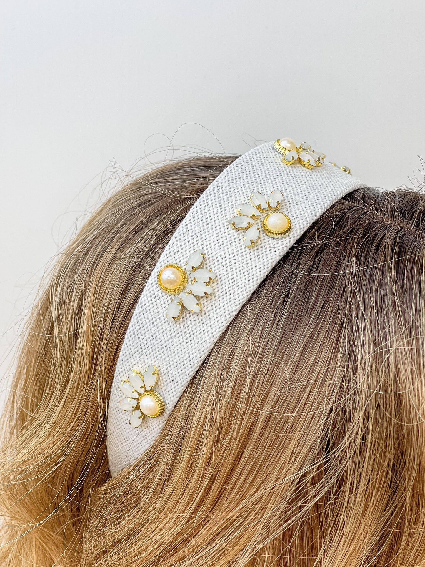 Pearl Flower Headband: Gray