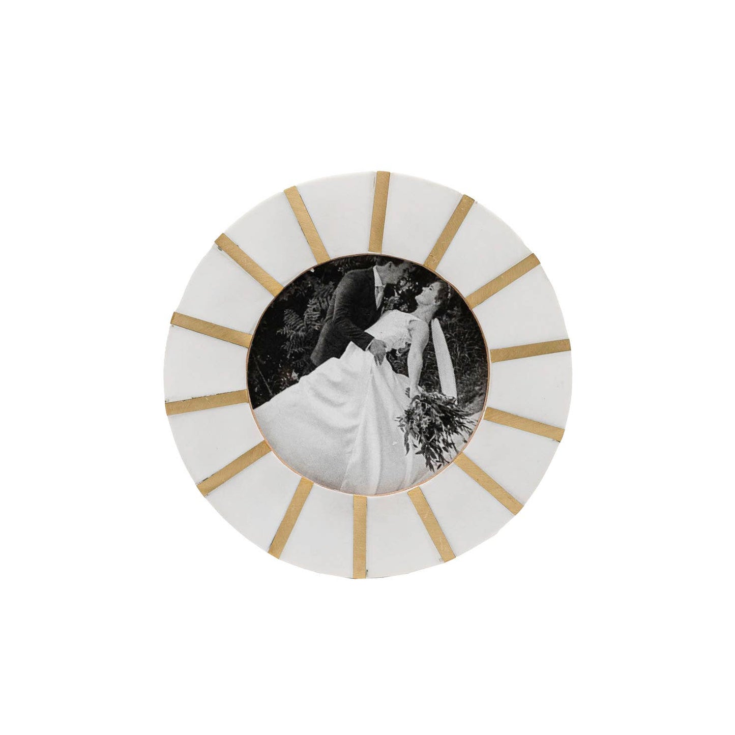 Ansel Round Picture Frame with Brass Inlay 4x4