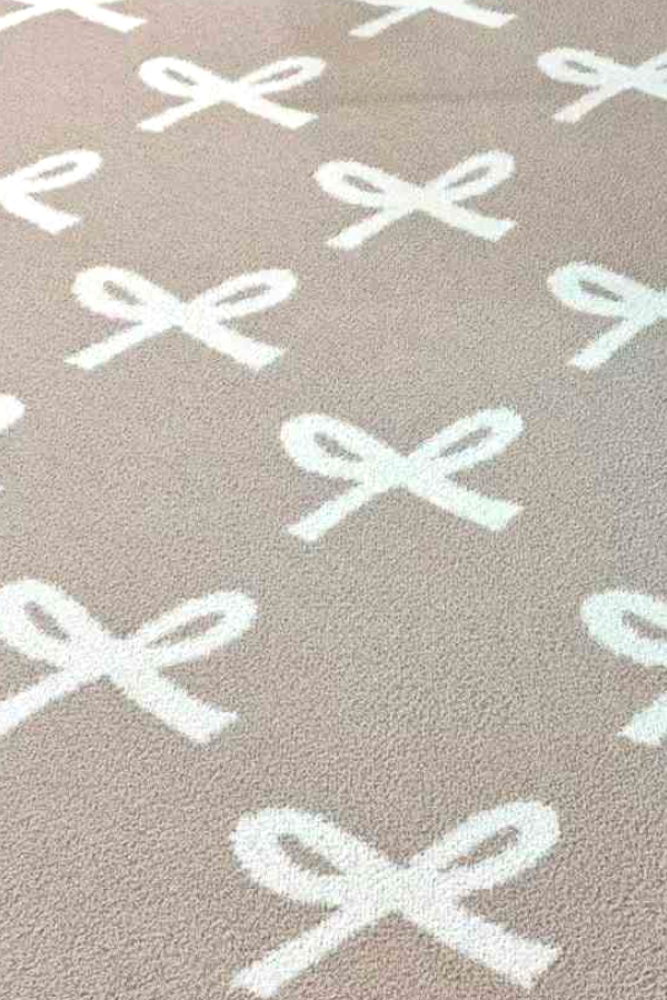 LUXE Taupe and Cream Bow Blanket